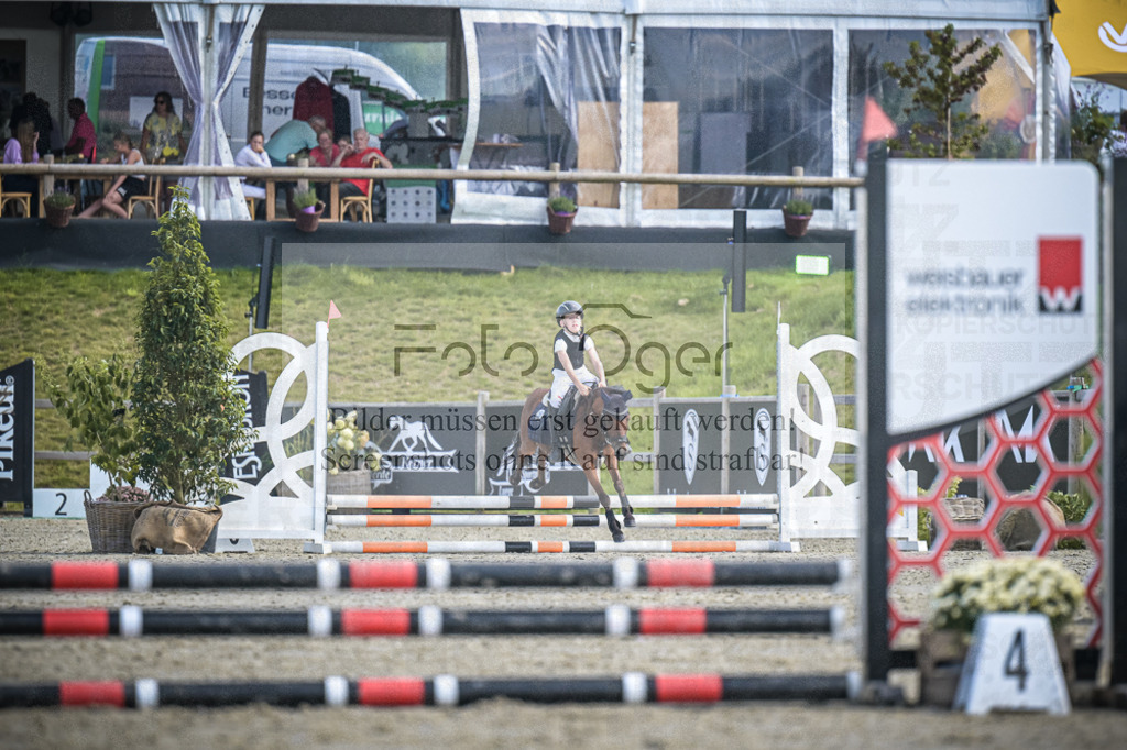 DOS_0664 | Entdecke hochwertige Reitturnierfotos von Foto Oger. Professionell, emotional und authentisch – jetzt Lieblingsmomente im Shop bestellen. - Realisiert mit Pictrs.com