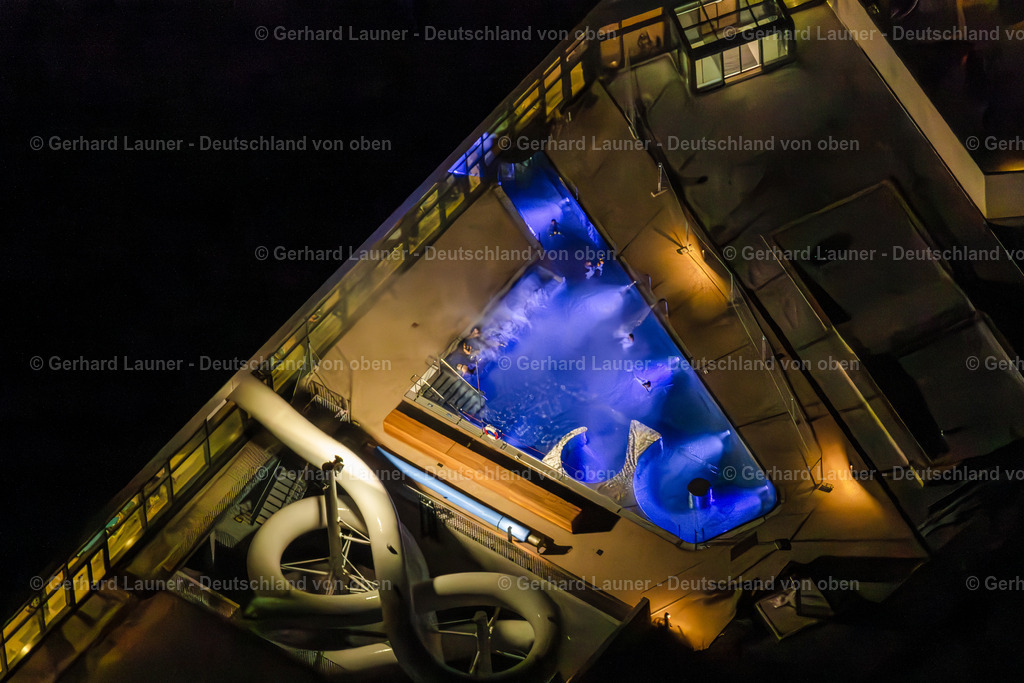 3906129 | Nautiland Bad, Nachtaufnahme