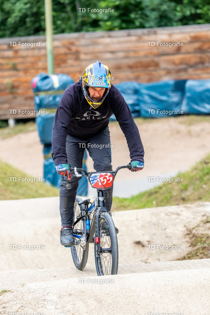 BayBMX2026-05431 | Fotogalerie von Thomas Dettweiler mit Eventbildern und lizenzfreien Fotos. Perfekt als Wandbild, für Büro, Website oder private Nutzung. - Realisiert mit Pictrs.com