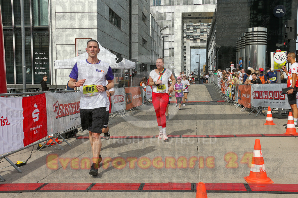 250920_1330_EX1_5113 | Sportfotografie im Rhein-Sieg Kreis, Köln, Bonn, NRW, Rheinland Pfalz, Hessen, etc. Unser Tätigkeitsfeld umfasst den Laufsport vom Volkslauf über den Marathon, Duathlon, Triathon bis zum Ultralauf wie Kölnpfad Ultra oder Schindertrail.