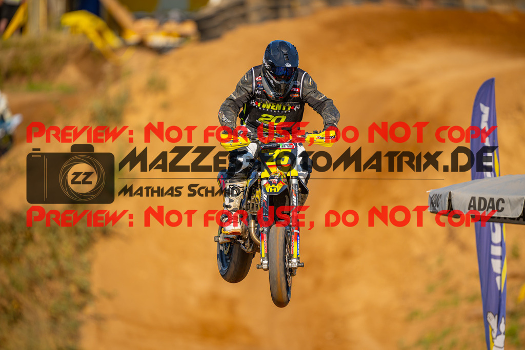 MaZZes-Fotomatrix-20260815-602279 | S2