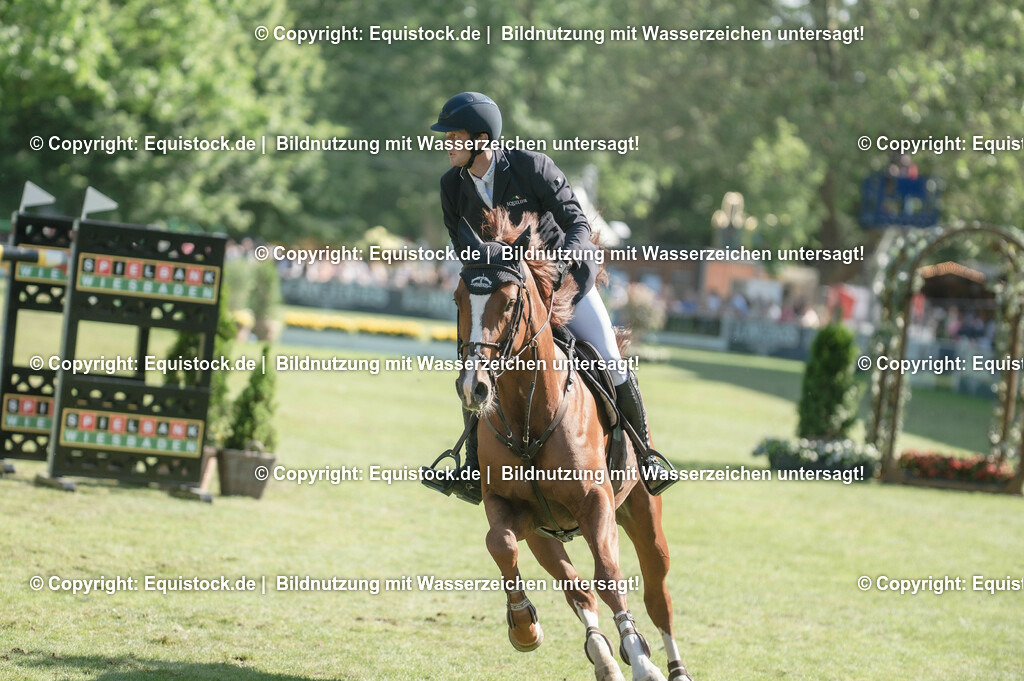 20230528_17_CSI4_Hess.Min.Präs_0169 | equistock