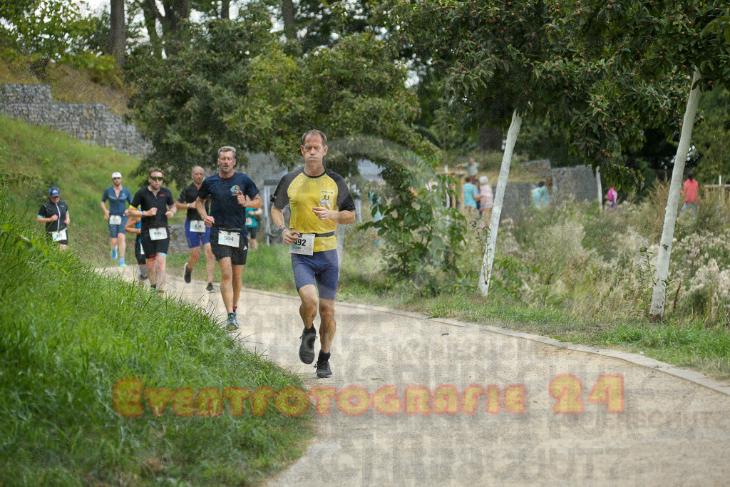 250824_1403_EX1_4788 | Sportfotografie im Rhein-Sieg Kreis, Köln, Bonn, NRW, Rheinland Pfalz, Hessen, etc. Unser Tätigkeitsfeld umfasst den Laufsport vom Volkslauf über den Marathon, Duathlon, Triathon bis zum Ultralauf wie Kölnpfad Ultra oder Schindertrail.