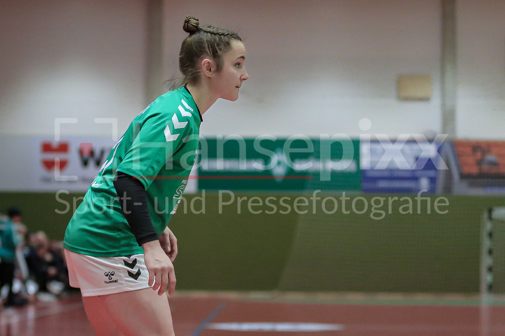 Handball, 2. Bundesliga Frauen, SV Werder Bremen - HL Buchholz 08-Rosengarten | v.li.: Emy Jane Hürkamp (SV Werder Bremen, 20) Portrait, Nahaufnahme, Einzelfoto, Einzelbild