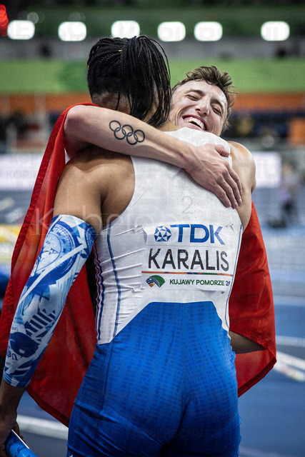 World Athletics Indoor Championships Kujawy Pomorze 26, 21.03.2026 | TORUN, POLAND - MARCH 21:  Emmanouil KARALIS (GRE) celebrates the new indoor world champion, heptathlete Simon EHAMMER (SUI) during the World Athletics Indoor Championships Kujawy Pomorze 26 on day 2 / session 2 at Kujawsko-Pomorska Arena Torun on March 21, 2026 in Torun, Poland. 