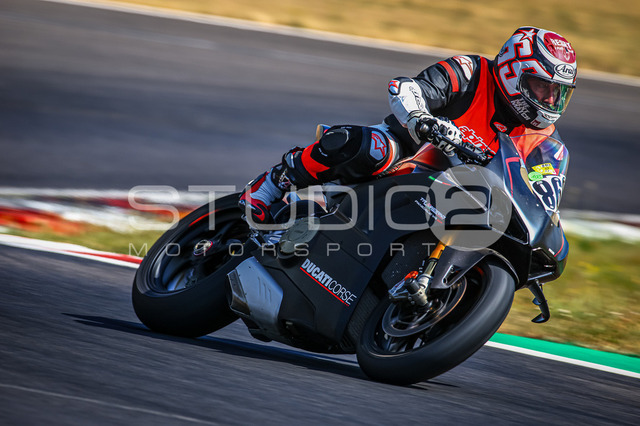 0869-250705LR-006_869 | Deine Full-Service-Agentur für ✔️Videoproduktionen und ✔️Motorsportfotografie Jetzt Angebot anfragen!