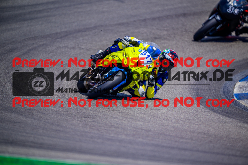 MaZZes_Fotomatrix_20250628_6007705_4717-2 | WEISS