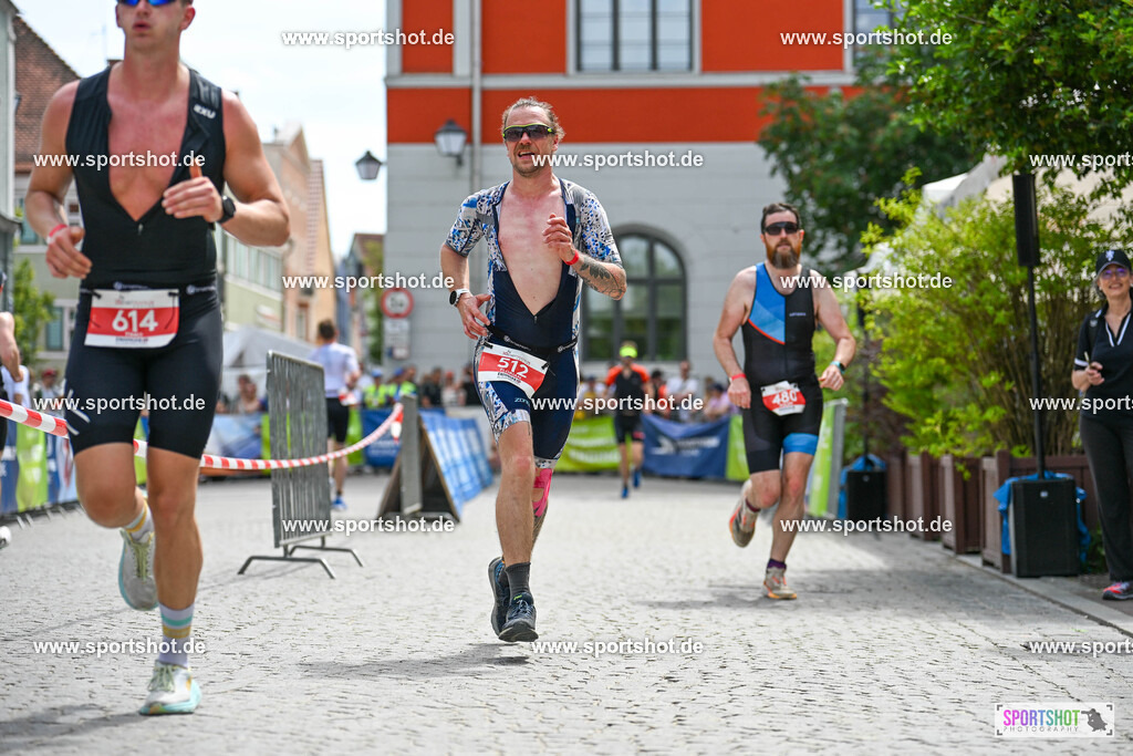 SZI_9022 | Stadttriathlon Erding 2025. #yourpictrs #sportshot_your_pictrs @Sportshotphotography #stadttriathlonerding Copyright: www.sportshot.de
