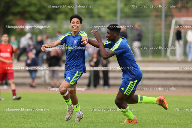 Fußball I Junioren I Kreispokal Lübeck I Finale I JSG Concordia Lübeck - TSV Siems I 09.06.2025.155 | v.l. Yesin El-Gafsi (7, JSG Concordia Lübeck), Joel Barra (13, JSG Concordia Lübeck) - Realisiert mit Pictrs.com