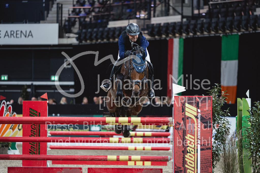 231028_Oldenburg_S1-Spr_Amateure-186 | Deine schönsten Turniermomente als professionelle Fotos! Entdecke hochwertige Pferdesport-Fotografie im Online-Shop. Jetzt Fotos finden & bestellen!