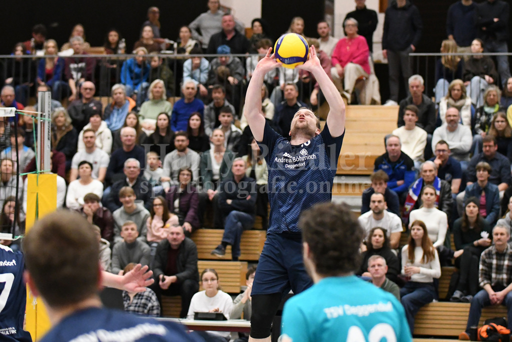 TSV Deggendorf  : VC Eitting 09 | Sebastian Schwarz (Zuspieler/Coach) - Realisiert mit Pictrs.com