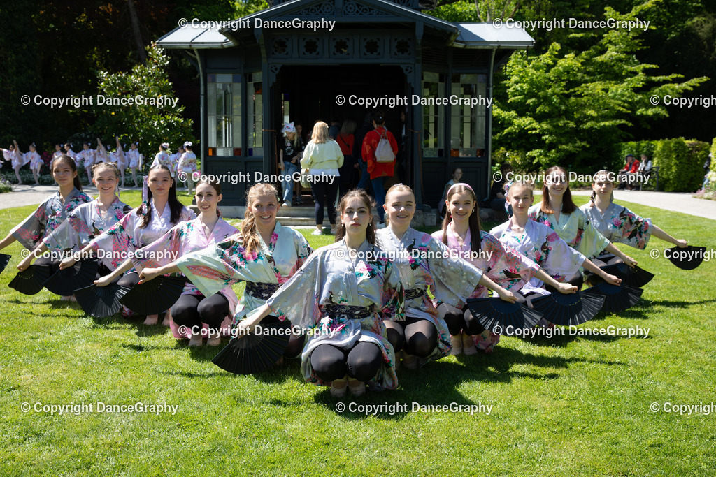 GPHY3942 | DanceGraphy - Realisiert mit Pictrs.com