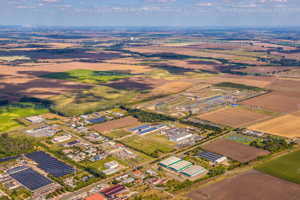 20_Oschersleben_Anderslebener_B246_Am_Pfefferbach_Agrarfrost_Motopark-0780 | Oschersleben - Realisiert mit Pictrs.com