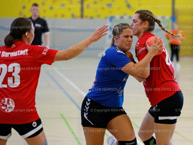 20230924-3925-haba-pfung-tgbda-HEN-FOTO | 24.09.2023 Handball Damen Landesliga Süd TSV Pfungstadt - TGB Darmstadt (26:30) v. li. Eileen Kramer (8 TSV Pfungstadt) Nathalie Pfingsgräf (24 TGB Darmstadt) (Foto: Peter Henrich) - Realisiert mit Pictrs.com