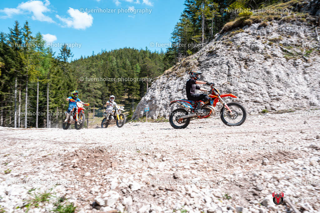 fuernholzer_250501-C1-346 | Fotografische Impressionen von der Red Stag Enduro Extreme by fuernholzer-photography.com. Endurosport in Österreich fotografisch festgehalten von fuernholzer. Auftragsfotografie für Private, Gewerbefotos und Industriefotografie. Eventfotografie, Sportfotografie und Motorsportfotografie. Anbieter von Fotoworkshops, Fototraining, fotografischen Vorträgen und Fotoseminaren.