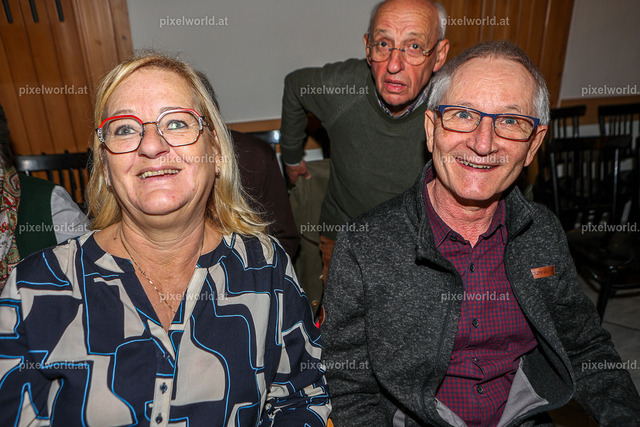 Herbstkonzert des MGV Tschwarzen mit Ehrung von Günther Tschernitz | Bildershop von pixelworld.at - Realisiert mit Pictrs.com