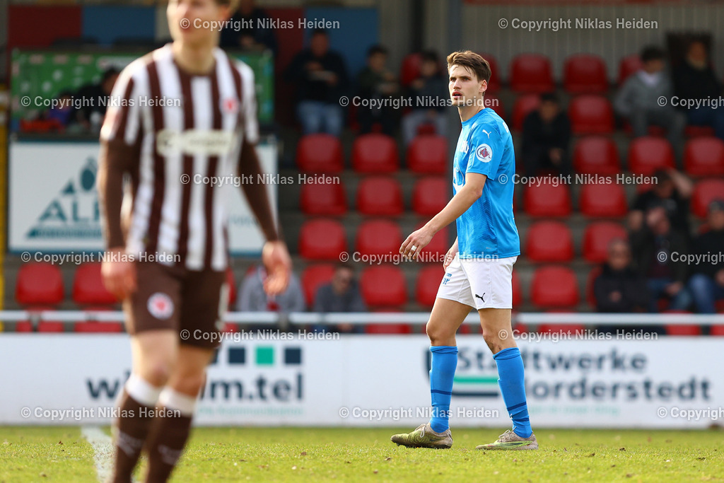 NH_FCStPauliU23_BWLohne_RegionalligaNord_01032026 | #4 Luca Zander (Blau-Weiß Lohne)Fußball I Herren I Regionalliga Nord I Saison 2025-2026 I 24. Spieltag I FC St. Pauli U23 - Blau-Weiß Lohne I 01.03.2026 I Edmund-Plambeck-Stadion
