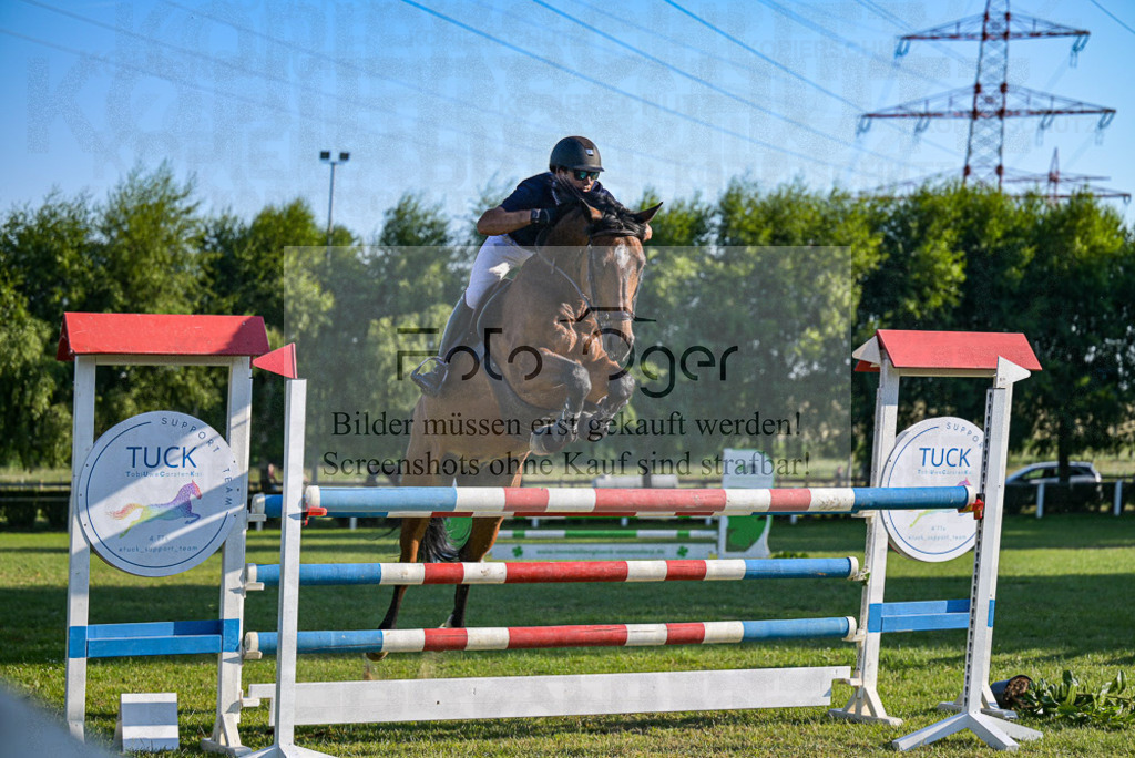 Reitturnier Voxtrup | Entdecke hochwertige Reitturnierfotos von Foto Oger. Professionell, emotional und authentisch – jetzt Lieblingsmomente im Shop bestellen.Deutschlandweite Turnierfotografie. - Realisiert mit Pictrs.com