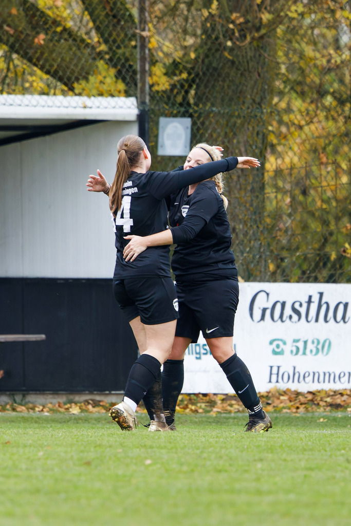 HOHFCH_251109_7697 | 1.FC Heidenheim 1846 II vs. GAST, Fußball, Frauen, Bezirksliga, 2025/2026, X. Spieltag, 03.10.2025 in Heidenheim, Kunstrasen b. Voith-Arena West(Foto: Michael Bulling) - Realisiert mit Pictrs.com