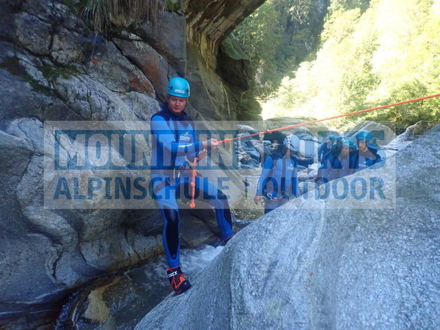 P1010017 | Bestelle die Bilder deines Berg- oder Wasser-Abenteuers mit Mountain Sports bequem von zu Hause aus direkt über unseren Online Fotoshop von pictrs.com. - Realisiert mit Pictrs.com
