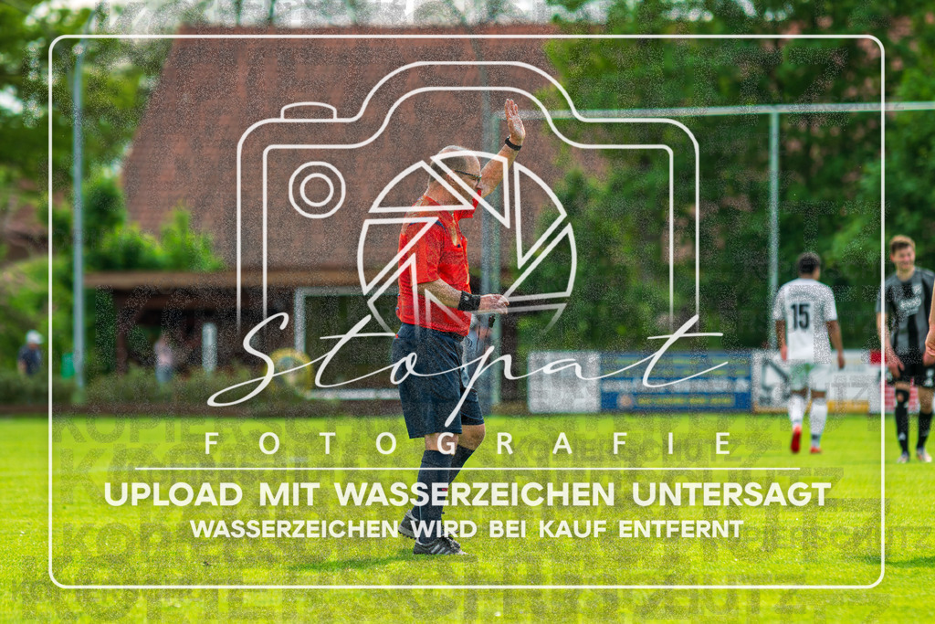 Kreisliga Herren HK - FG Fulde-Stellichte vs. Germania Walsrode | Gerrit Ludwig (Schiedsrichter); Kreisliga Herren HK - FG Fulde-Stellichte vs. Germania Walsrode am 10.05.26 in Fulder Zentralstadion, Fulde - Realisiert mit Pictrs.com