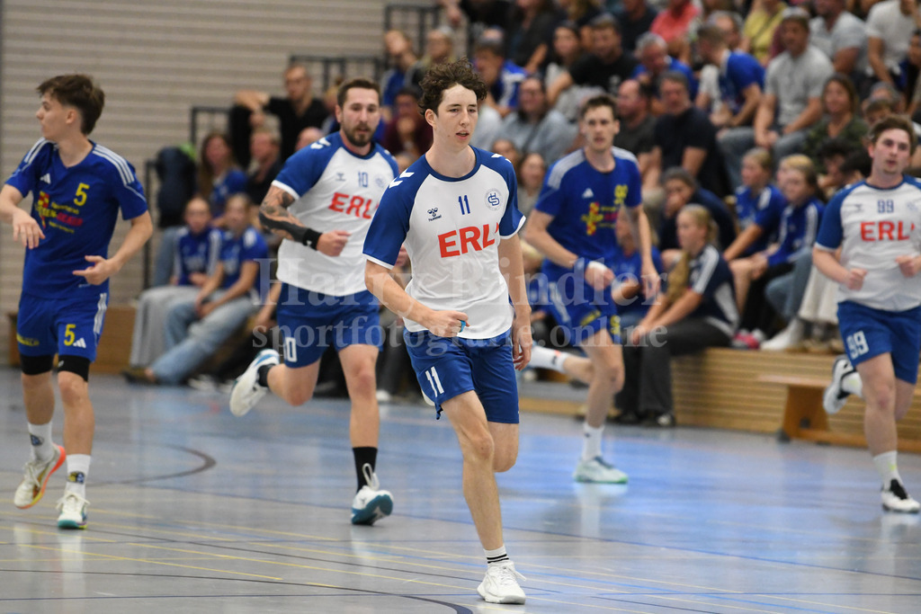 HC Deggendorf : SSG Metten | Julian Brumbi  (HC Deggendorf) - Realisiert mit Pictrs.com