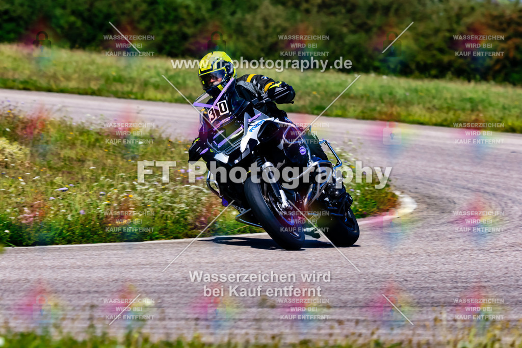 030-3374 | Hier findet Ihr Bilder von Touristenfahrten auf der Nürburgring Nordschleife oder von anderen Veranstaltungen die ich besucht habe. Viel Spass beim Durch Schauen 
