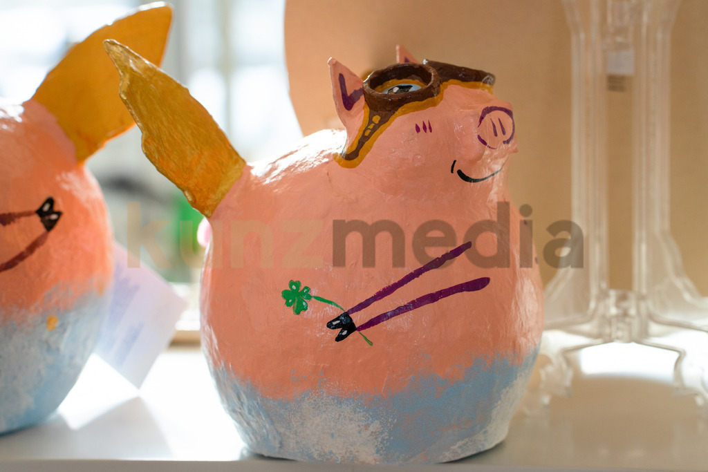 024_Villa Kunterbunt WBZ Vernissage _ Ausstellung_kunzmedia.ch | OnlineShop für Bilder kunzmedia.ch