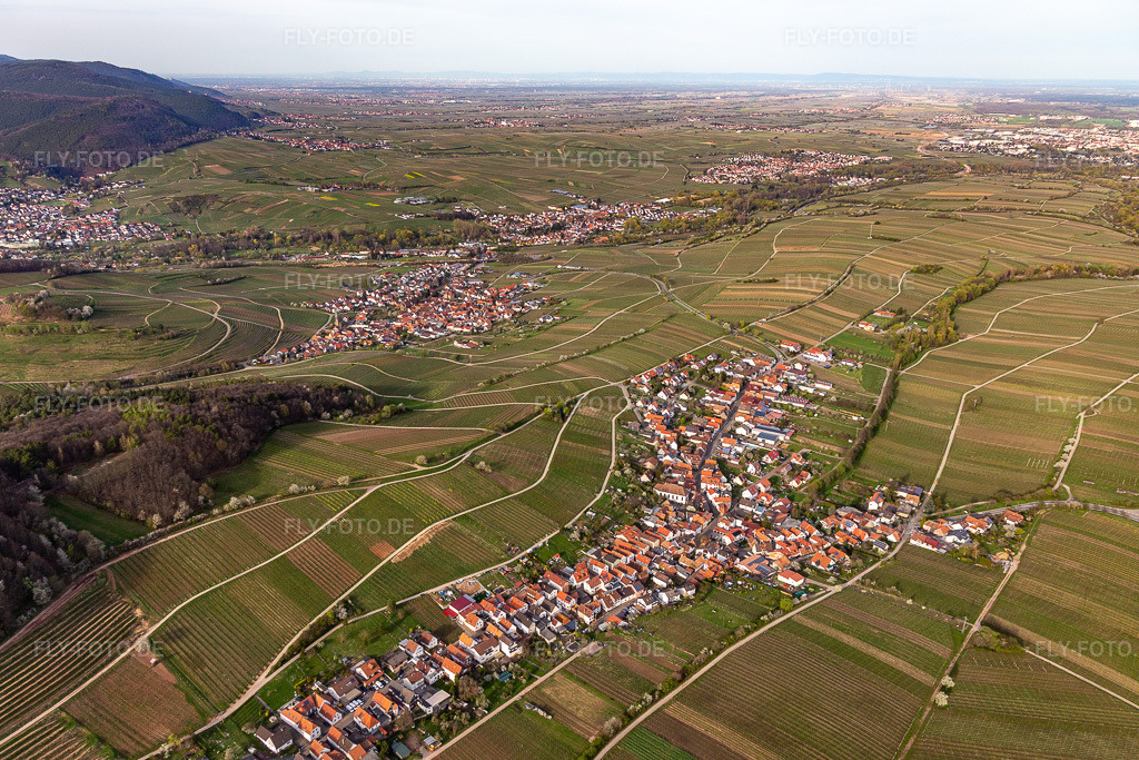 Luftbild:  in Ranschbach im Bundesland Rheinland-Pfalz in Deutschland. – Foto: IMG_131109.jpg vom 12.04.2022 durch Werner Riehm/FLY-FOTO.de – Auflösung des Originals: 5052 x 3368 px – WWW.RANSCHBACH.DE