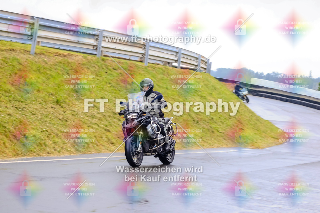 OBK-6080 | Hier findet Ihr Bilder von Touristenfahrten auf der Nürburgring Nordschleife oder von anderen Veranstaltungen die ich besucht habe. Viel Spass beim Durch Schauen 