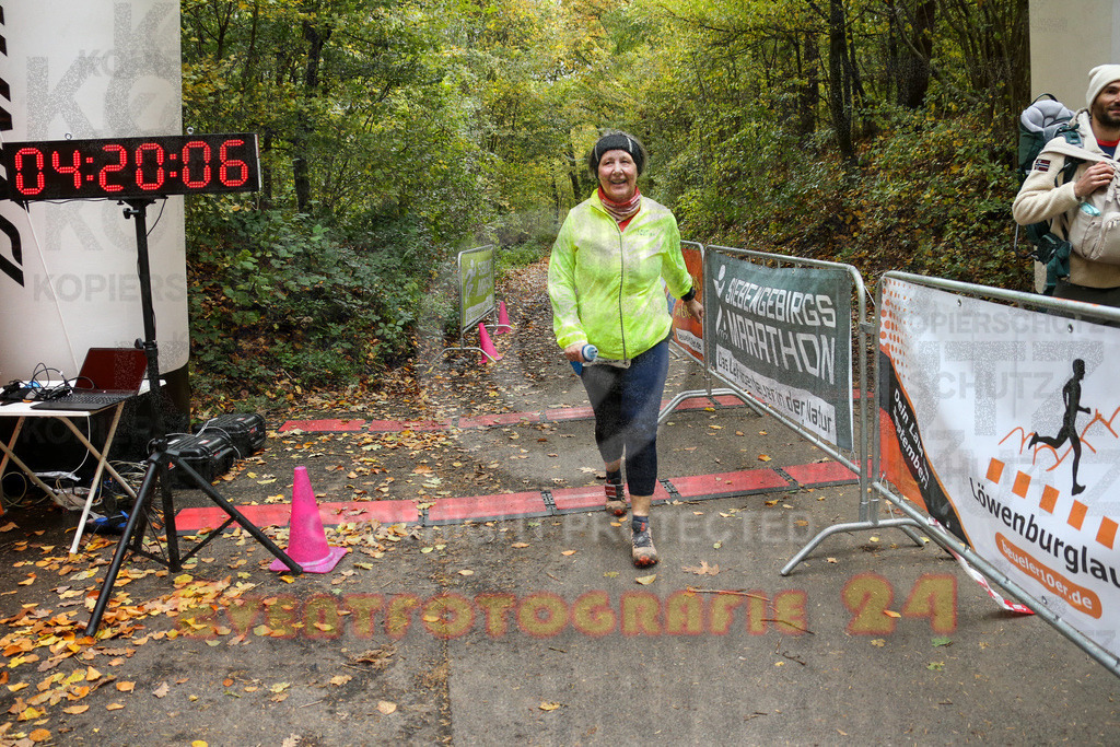 251026_1421_EX1_4162 | Sportfotografie im Rhein-Sieg Kreis, Köln, Bonn, NRW, Rheinland Pfalz, Hessen, etc. Unser Tätigkeitsfeld umfasst den Laufsport vom Volkslauf über den Marathon, Duathlon, Triathon bis zum Ultralauf wie Kölnpfad Ultra oder Schindertrail.