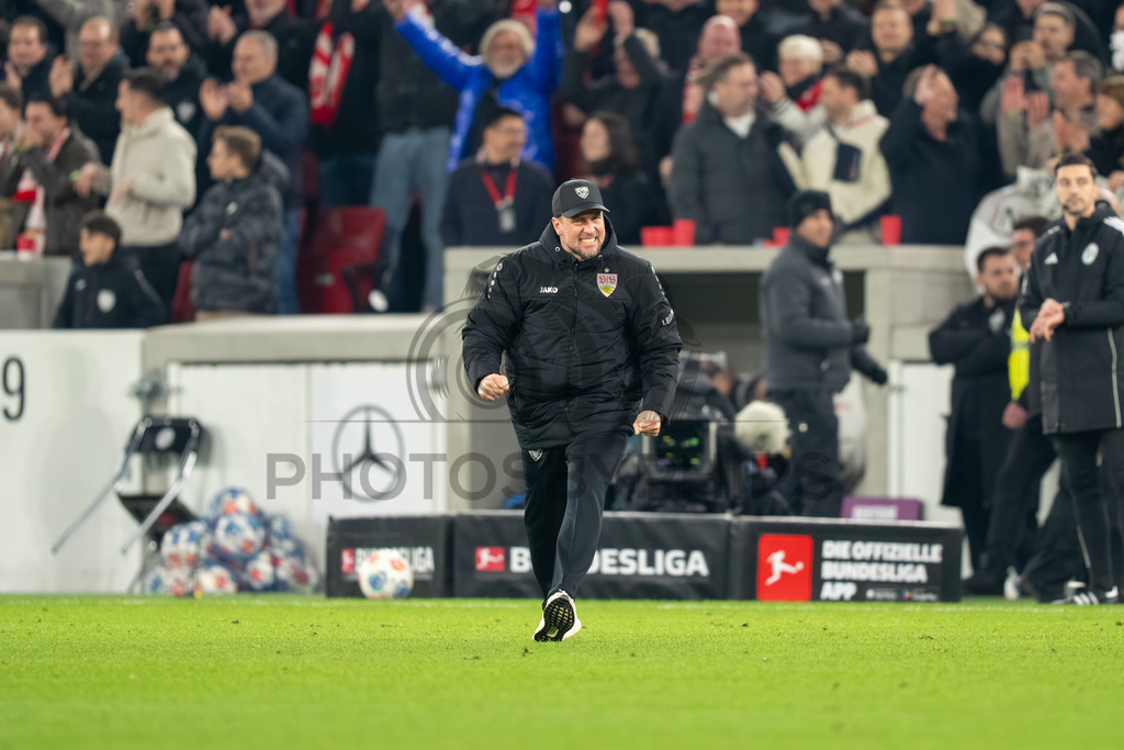 VfB Stuttgart vs. RB Leipzig, Fussball, 1. Bundesliga, 26. Spieltag, 15.03.2026 | Sebastian Hoeness (Trainer VfB Stuttgart),VfB Stuttgart vs. RB Leipzig, Fussball, 1. Bundesliga, 26. Spieltag, 15.03.2026Foto: photosbyphips/Philip Ziegler