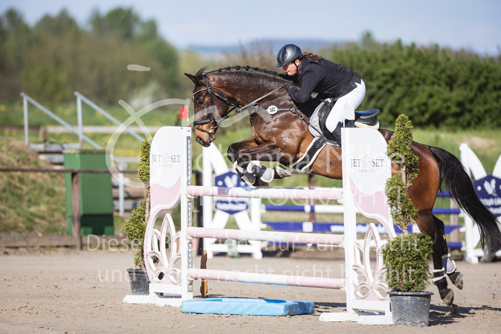 250418_Frühlingsfest_Stil-M-714 | Deine schönsten Turniermomente als professionelle Fotos! Entdecke hochwertige Pferdesport-Fotografie im Online-Shop. Jetzt Fotos finden & bestellen!