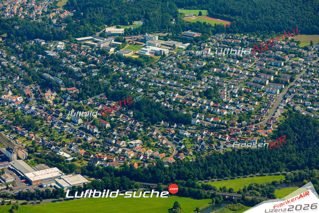 Stadt Melsungen von Oben- Die Luftaufnahme wurde 2025 vom UL-Flugzeug heraus erstellt ( keine Drohnenaufnahme ) - Hochauflösende Luftaufnahme - für Wandbilder und großformatige Ausdrucke geeignet. Das besondere Geschenk!Hier alle&nbsp;Infos zur Lizenzierung der LuftaufnahmeWir fliegen auch dieses Jahr wieder in Ihre Region um Luftbilder zu erstellen.- Luftbild anfragen