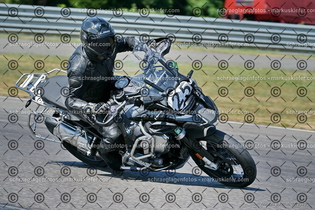 25bt04-0479 | markuskiefer.com - Realisiert mit Pictrs.com