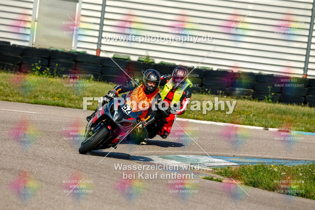 Chambley Juli-0337 | Hier findet Ihr Bilder von Touristenfahrten auf der Nürburgring Nordschleife oder von anderen Veranstaltungen die ich besucht habe. Viel Spass beim Durch Schauen 