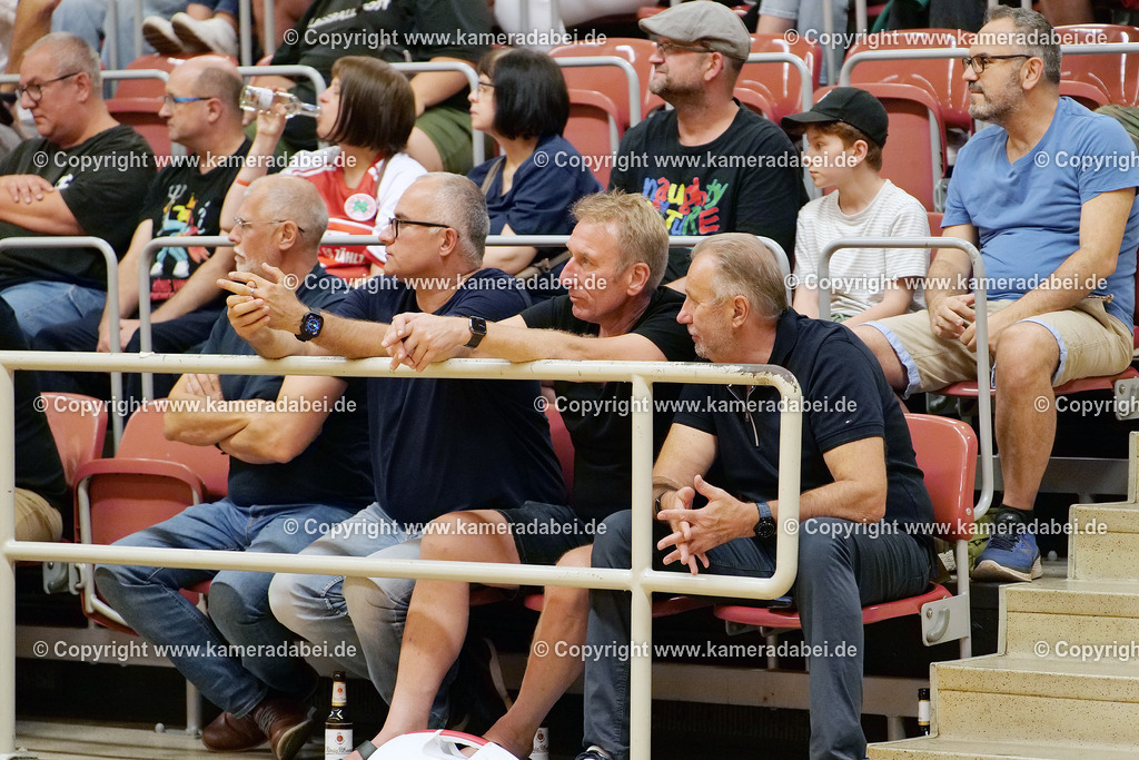 Handball : Benefizspiel : RWO/Tus 87/97 Alstaden gegen HSG Krefeld am 24.07.2026 in der Willy Jürissen Halle Oberhausenj | Handball : Benefizspiel : RWO/Tus 87/97 Alstaden gegen HSG Krefeld am 24.07.2026 in der Willy Jürissen Halle Oberhausen - Realisiert mit Pictrs.com