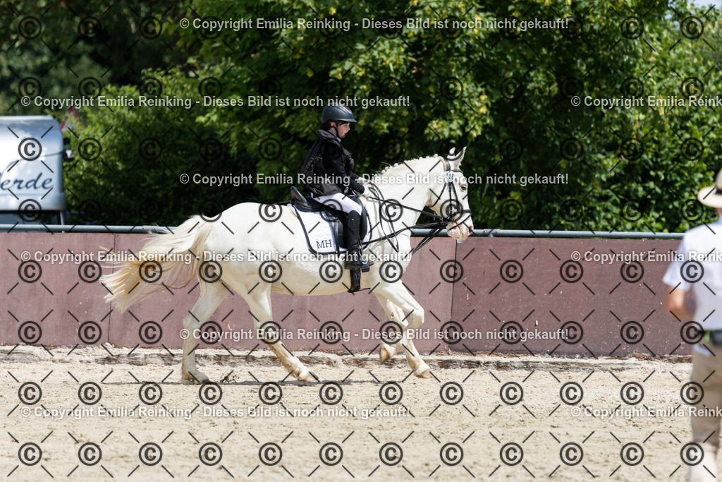 CL5A3710 | Emilia Reinking Fotografie - Realisiert mit Pictrs.com