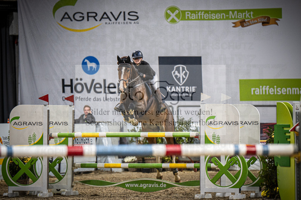 DOS_0677 | Entdecke hochwertige Reitturnierfotos von Foto Oger. Professionell, emotional und authentisch – jetzt Lieblingsmomente im Shop bestellen.Deutschlandweite Turnierfotografie. - Realisiert mit Pictrs.com