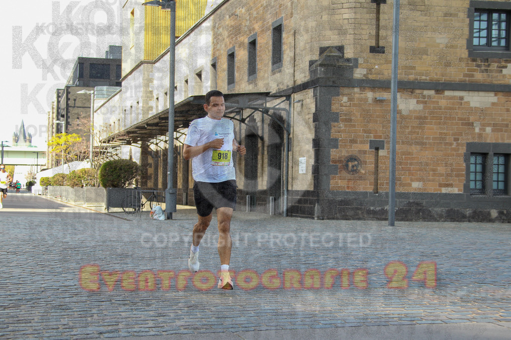 250920_1448_EV4_7170 | Sportfotografie im Rhein-Sieg Kreis, Köln, Bonn, NRW, Rheinland Pfalz, Hessen, etc. Unser Tätigkeitsfeld umfasst den Laufsport vom Volkslauf über den Marathon, Duathlon, Triathon bis zum Ultralauf wie Kölnpfad Ultra oder Schindertrail.
