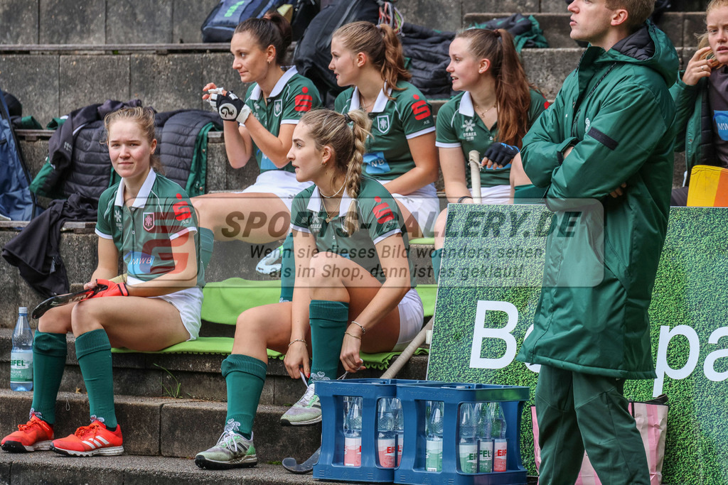 MJ_2022-10-08_Damen_HTCU-UHC-1 | Celina Franzen (Uhlenhorst Mülheim #25), Uhlenhorst Mülheim - UHC Hamburg am 8.10.2022 im Waldstadion, Mülheim a. d. Ruhr