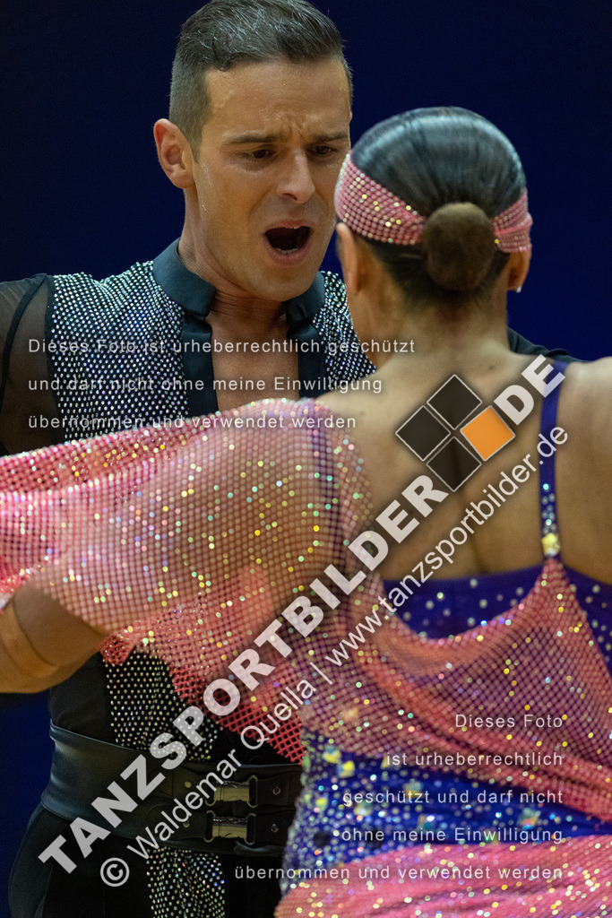 20230114-13263 | Hier finden Sie Tanz Bilder vom Latein und Standard Formationen tanzen. Sportbilder vom Tanzsport. Schöne Fotos und von Weltmeisterschaft, Europameisterschaft, Bundesliga, Regionalliga, Oberliga und Landesliga sowie von GOC Stuttgart, DanceComp, WM Bremen