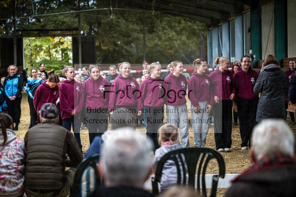 DOS_0124 | Entdecke hochwertige Reitturnierfotos von Foto Oger. Professionell, emotional und authentisch – jetzt Lieblingsmomente im Shop bestellen.Deutschlandweite Turnierfotografie. - Realisiert mit Pictrs.com