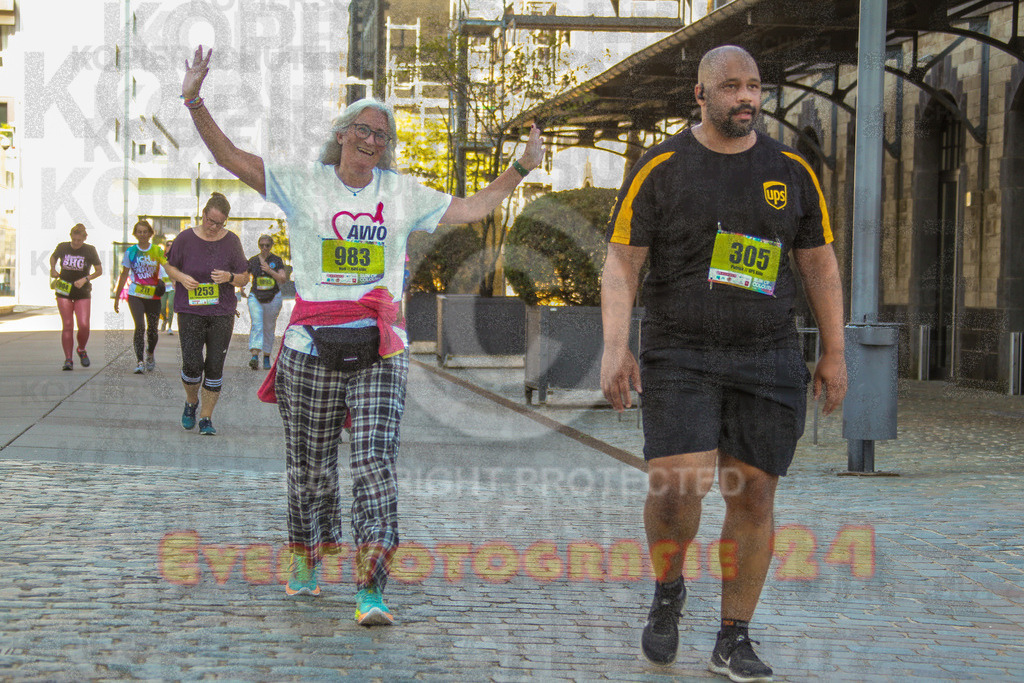 240921_1344_EV4_9101 | Sportfotografie im Rhein-Sieg Kreis, Köln, Bonn, NRW, Rheinland Pfalz, Hessen, etc. Unser Tätigkeitsfeld umfasst den Laufsport vom Volkslauf über den Marathon, Duathlon, Triathon bis zum Ultralauf wie Kölnpfad Ultra oder Schindertrail.