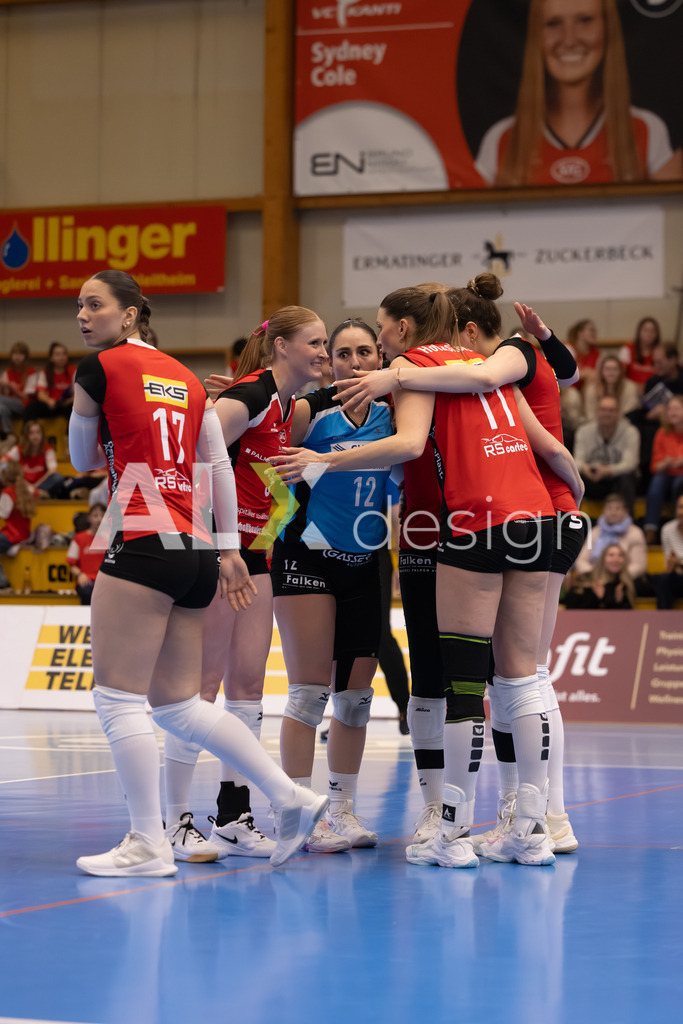 Volleyball I Frauen I Saison 2025-2026 I Volleyball NLA | Women I Round 16 I VC Kanti Schaffhausen - Viteos NUC I 31.01.2026 | VC Kanti Schaffhausen Spielerkreis - Realisiert mit Pictrs.com