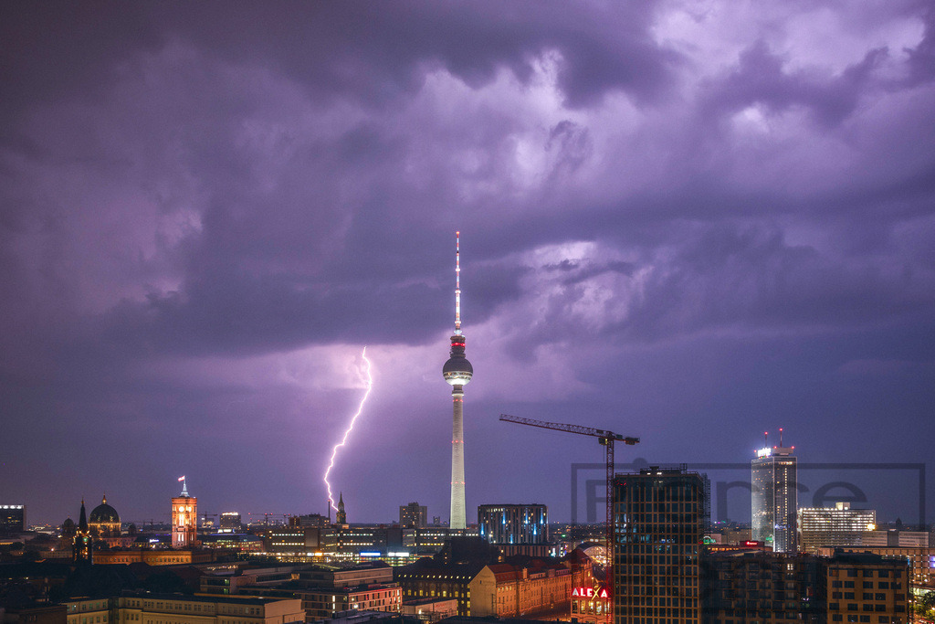20190611_224141_9594_o | Pierre.Berlin Photo Store - Realisiert mit Pictrs.com