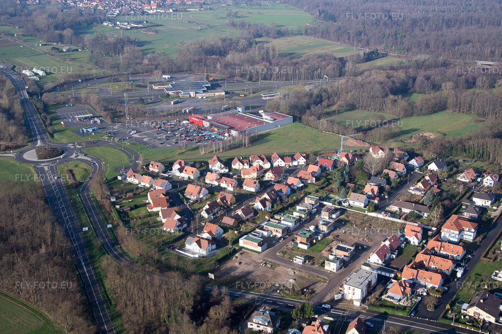 Vue aérienne: Vue de la ville à Lauterbourg dans le département Bas Rhin, France. Photo: IMG_085490.jpg prise le 24/12/2015 par Werner Riehm/FLY-FOTO.euRésolution de l'original: 5472 x 3648 px