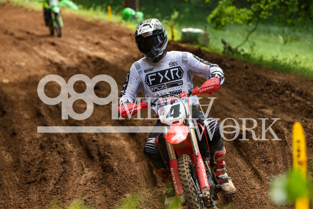 5E6A5070 | 989 MEDIAWORK