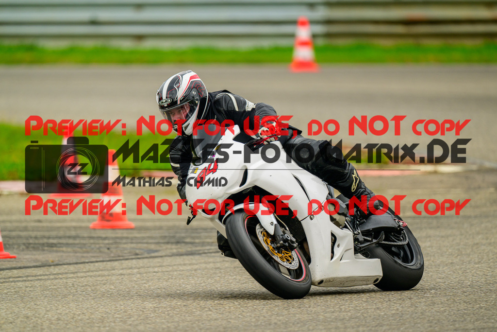 MaZZes_Fotomatrix_20241003_6007705_0911-2 | GELB