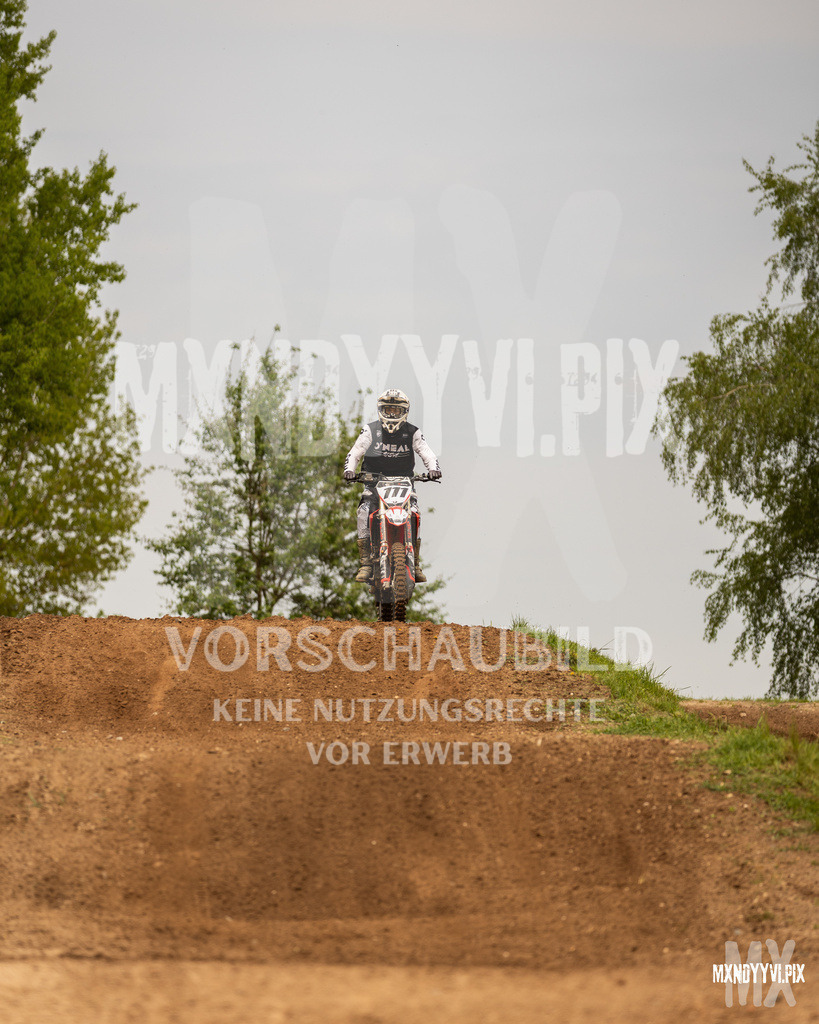 866A5822 | mxndyyvipix